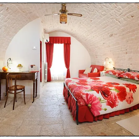 Alojamento de Acomodação e Pequeno-almoço Santo Stefano Putignano